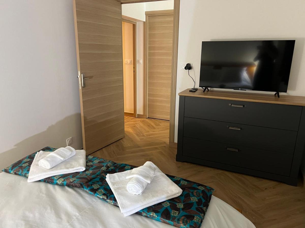 Loft Le Cosy Coeur De Ville Stationnement Privatif Limoges Eksteriør bilde
